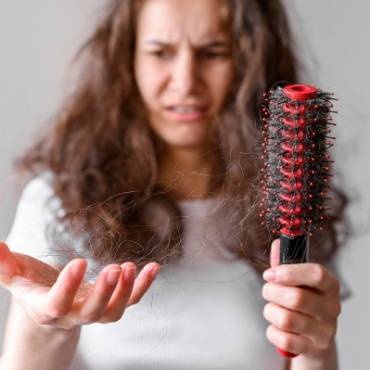 Hair Loss in Teens: Causes, Signs, And Treatment